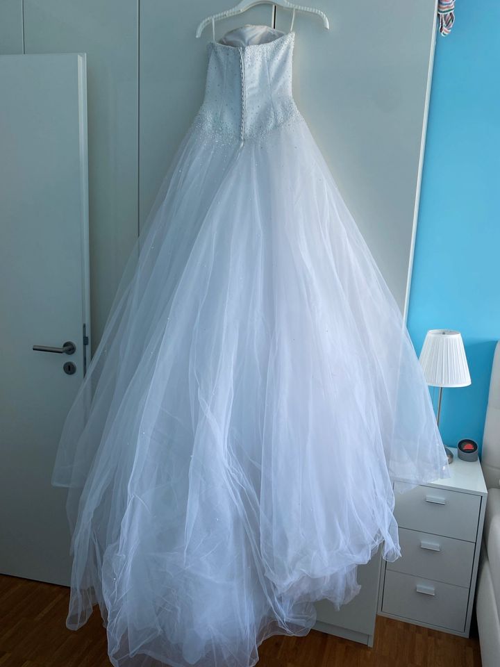 Hochzeitskleid von Sincerity Bridal in Aschaffenburg