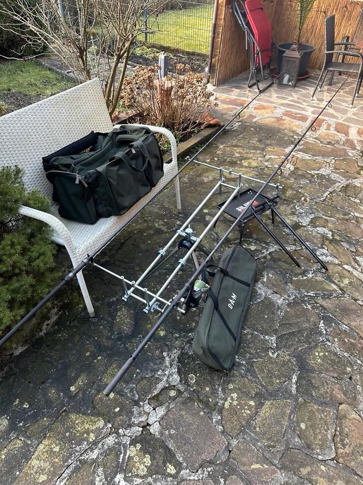 Karpfen Komplettset Ruten Angel Rolle Rod Pod Tasche Fox Greys in Bad Ems