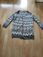 STRICKJACKE GRAU WEISS GEMUSTERT LÄNGERE FORM GR: M Niedersachsen - Hameln Vorschau