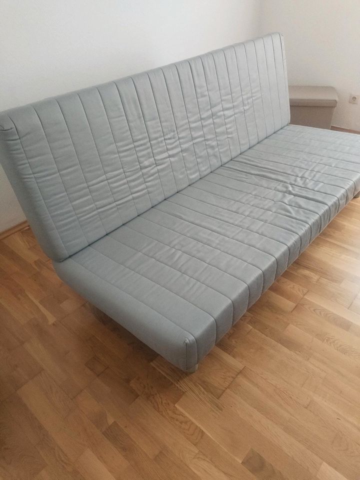 Schlafcouch 140 x 200 cm in Frankfurt am Main