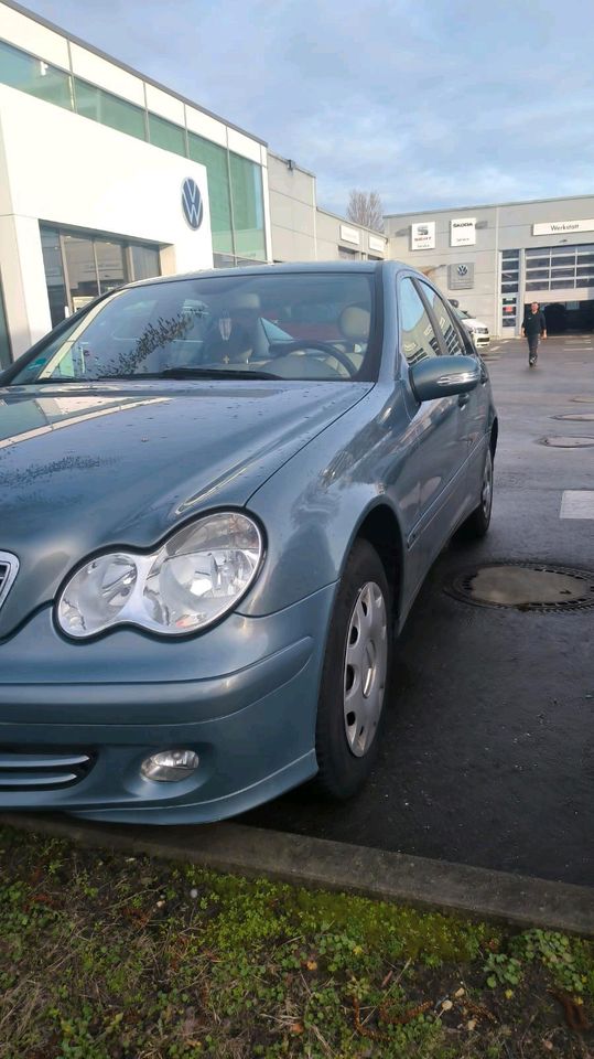 Mercedes C180 in Radolfzell am Bodensee