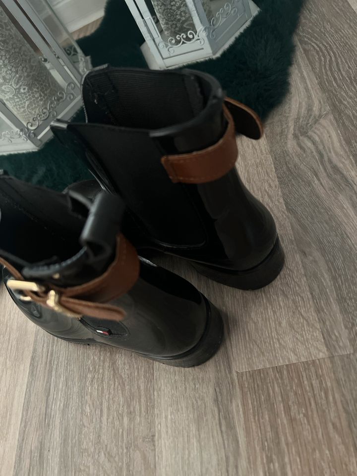 Tommy Hilfiger Stiefel in Kreuztal