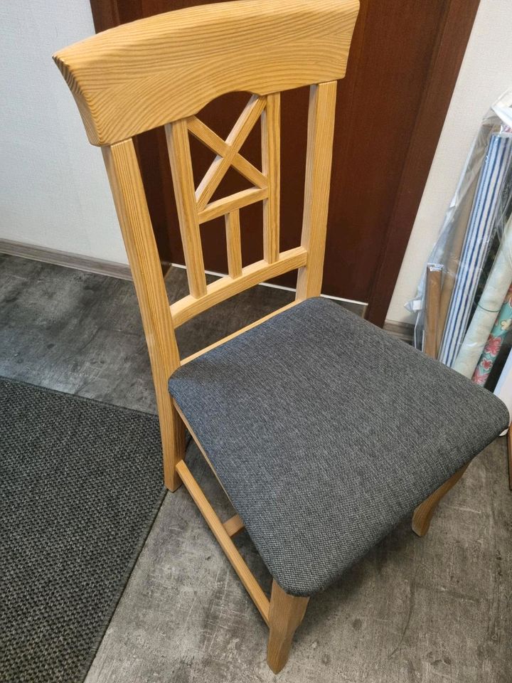 2× Stühle Massivholz Pinne in Essen