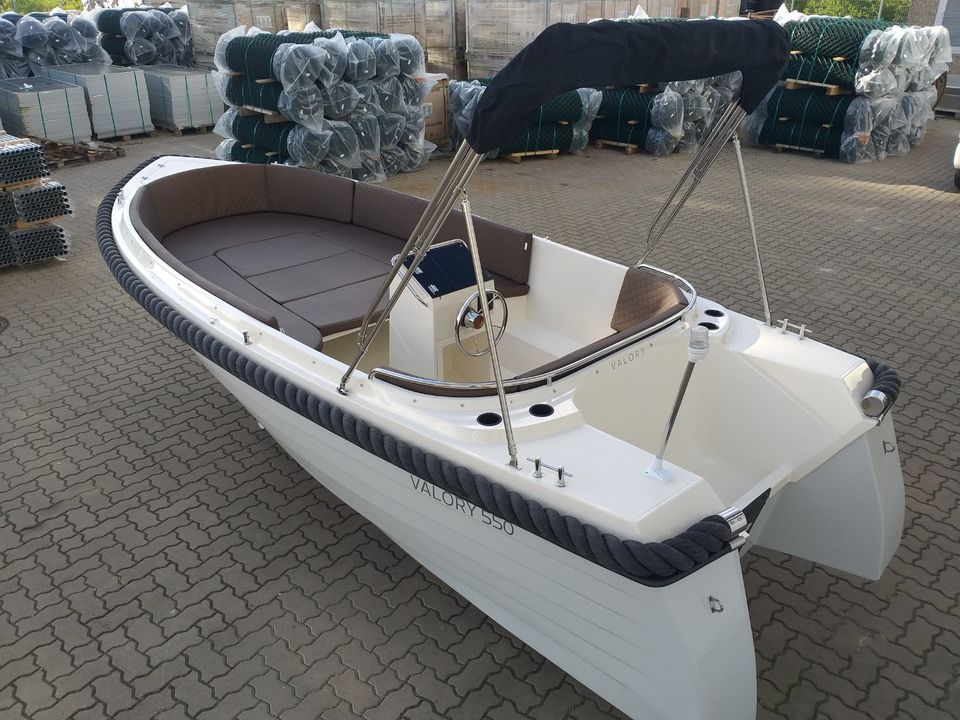 Motorboot Valory Classic V 550 Sloep Schaluppe Neuboot Neu in Hohen Wangelin