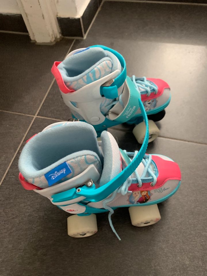 Disney Frozen Rollschuhe (fehlende Schnalle!) in Schliersee