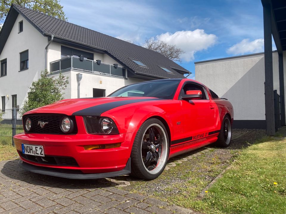 Ford Mustang GT 4.6L V8, LPG, Automatik in Emlichheim