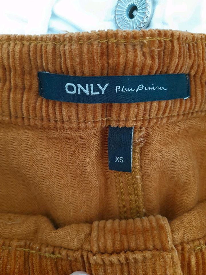 Only Cord Rock,Jeansshort,XS/S (34/36),braun,blau in Wuppertal