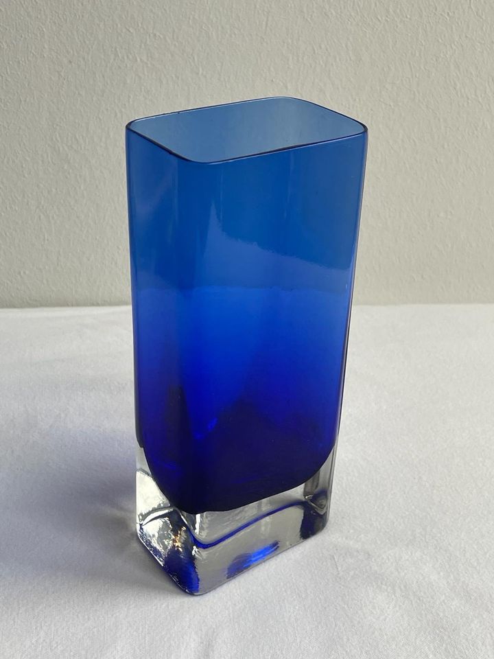 kobalt-blaue Glas-Vase 50er Jahre von Sea Glasbruk Kosta Schweden in Gelsenkirchen