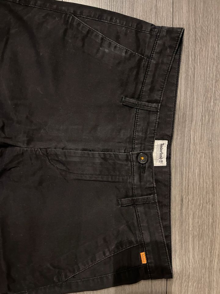 timberland herren schwarz kurze hose in Reutlingen