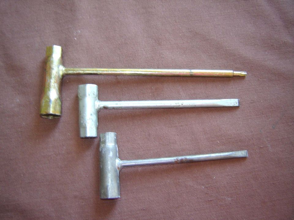 Motorsägenschlüssel 3 verschiedene gebraucht 1x mit Torx