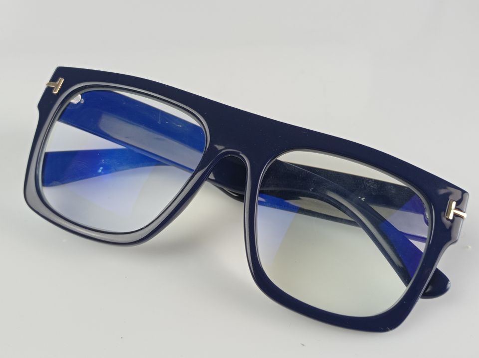 Tolle dunkelblaue extravagante Brille Lesebrille - neu unbenutzt in Sinzig