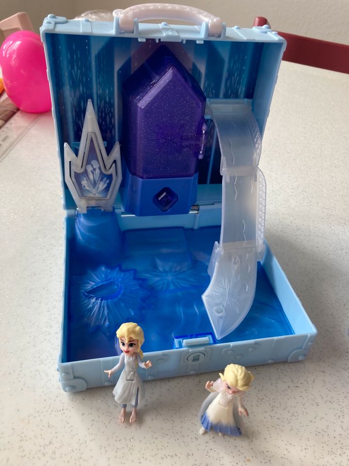 Die Eiskönigin Anna und Elsa Frozen Spielhäuser Koffer in Aichtal