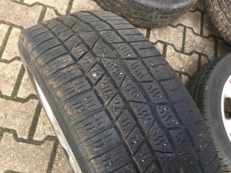 Winterreifen 205/50 R17 auf Alufelgen für VW Touran in Mainz