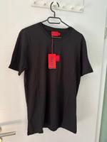 Hugo Boss T-Shirt M schwarz rotes Label Shirt Oberteil NEU Nordrhein-Westfalen - Brilon Vorschau