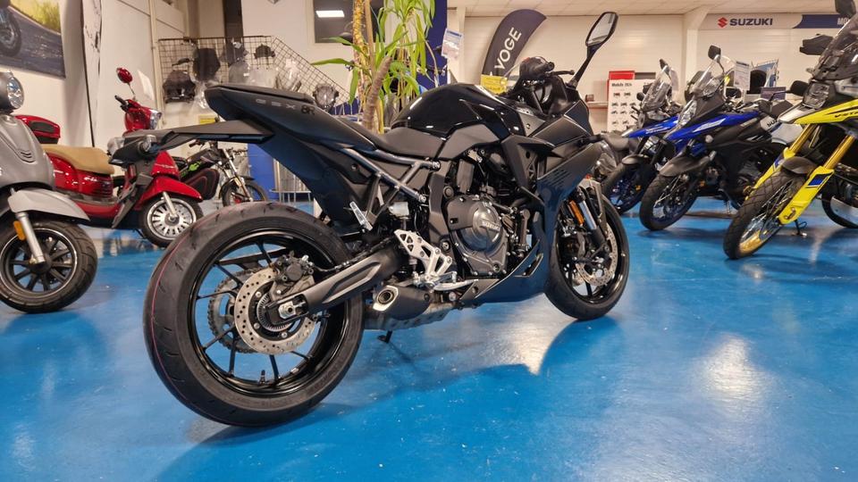 Suzuki GSX-8R ABS 2025 Euro 5+, Neufahrzeug, Sofort Verfügbar in Hannover
