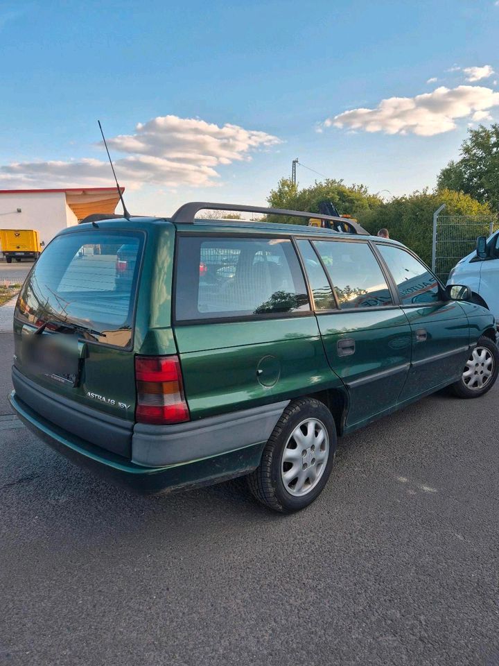 Opel Astra F in Gimbsheim