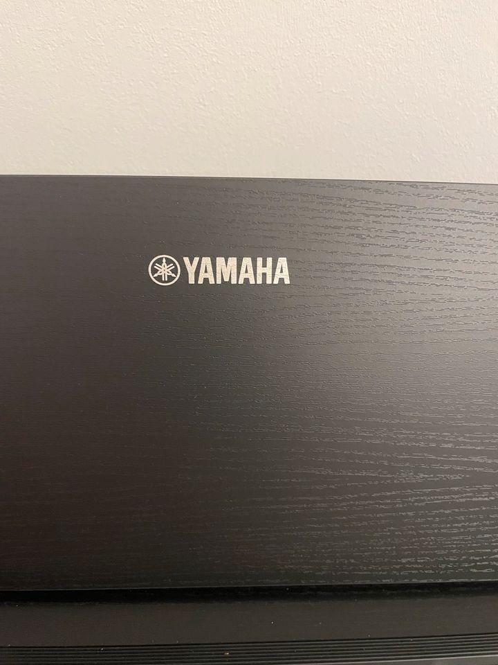 Piano Yamaha YDP-145 B Arius Set in Düsseldorf