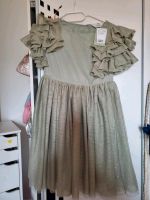 Mädchenkleid Größe 140 Dresden - Klotzsche Vorschau