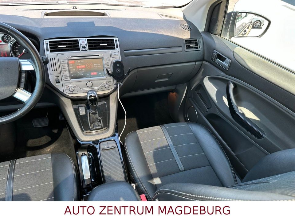 Ford Kuga Titanium 2,0 TDCI Autom. Xenon Panorama AHK in Magdeburg
