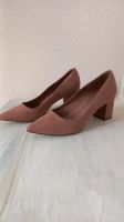 Schuhe Pumps High Heels Absatz Blockabsatz braun 36 Frankfurt am Main - Hausen i. Frankfurt a. Main Vorschau