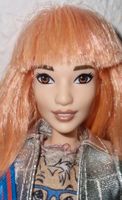 Barbie Puppe Mattel 2015 Asiatisches Aussehen Niedersachsen - Algermissen Vorschau
