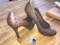 Braune High Heels, 11,5 cm Absatz, Größe 36, rote Sohle Nordrhein-Westfalen - Sprockhövel Vorschau