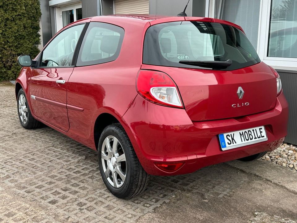 Renault Clio III Dynamique NAVI*KLIMA*TOP in Wolfen