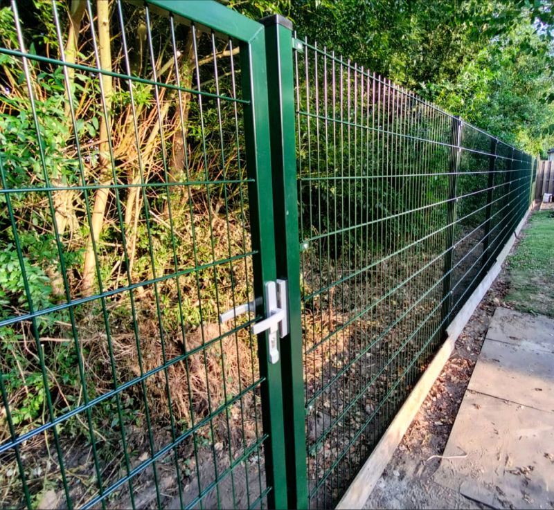 Zaun Doppelstab Sichtschutz Eingangstor Einfahrtstor inkl MONTAGE in Drakenburg