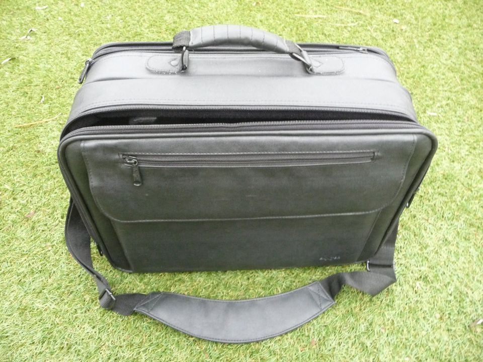 LAPTOP-NOTEBOOK Tasche von EXXTER, schwarz in Wedemark