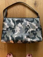 Guess Tasche Schultertasche Militärisch Hamburg-Nord - Hamburg Eppendorf Vorschau