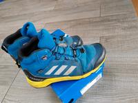 Adidas Terrex Stiefel Wanderschuhe Gore Tex blau 38 Hessen - Fulda Vorschau
