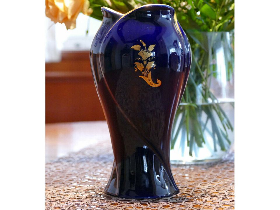 Vase Kobalt blau mit Goldverzierung Apulum Fine Porcelaine in Bernsdorf