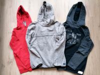 3x Kapuzenpullover, Hoodie, rot, grau, blau, Gr. 164 Leipzig - Gohlis-Mitte Vorschau