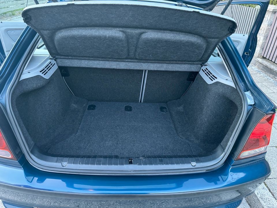 BMW 316 ti Compact Mystic blau metallic EFH Klima TÜV neu in Germering