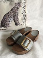 BALLY Sandalen Big Buckle Gr 39 neuwertig NP 430€ Nordrhein-Westfalen - Langenfeld Vorschau