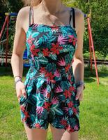 H&M Jumpsuit schwarz grün rosa rot mit Dschungel Blumen 34 Baden-Württemberg - Achern Vorschau