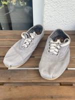 TOP TOMS 071110 Schuhe Sneaker grau Gr. M12 45 München - Trudering-Riem Vorschau