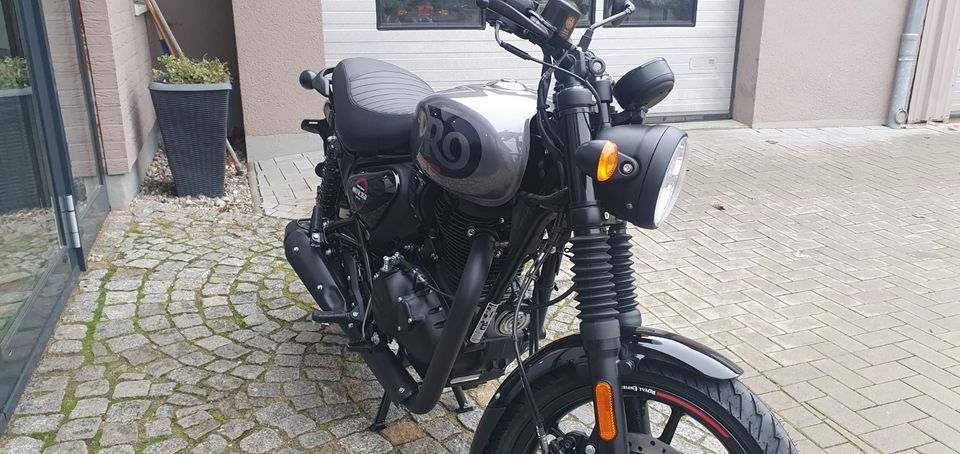 Royal Enfield, Hunter 350, Motorrad, Retro in Papendorf MV