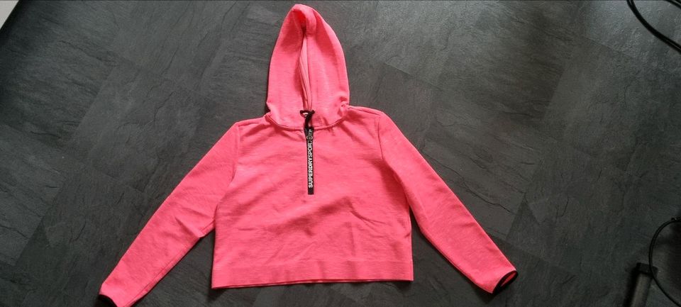 Pullover von superdry m in Düsseldorf