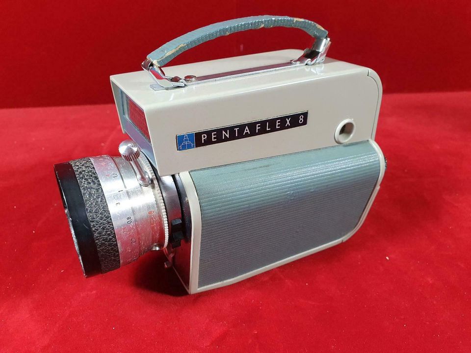 Pentaflex 8 Filmkamera 8 mm Schmalfilmkamera Kamera mit Zubehör in Halle