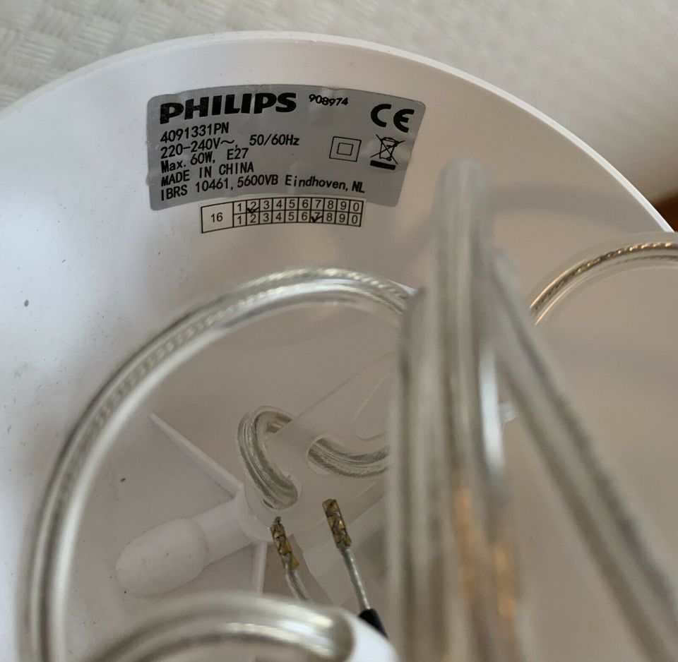 weiße Philips Ring Ring Deckenhängeleuchte / Pendelleuchte in Erwitte