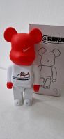 Puppe Figur Nike Weiß Rot Bearbrick Baden-Württemberg - Ulm Vorschau