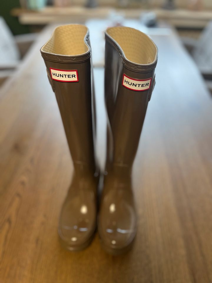 Hunter Gummistiefel Braun 37 in Einbeck