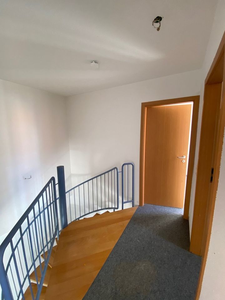 3-ZKB Maisonette-Wohnung mit Dachterrasse und Stellplatz in Saarbrücken