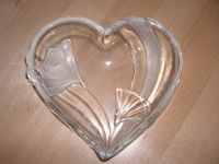 herzförmiger Glasteller Glasschale Snackschale Herz ca 15 cm Bayern - Raisting Vorschau