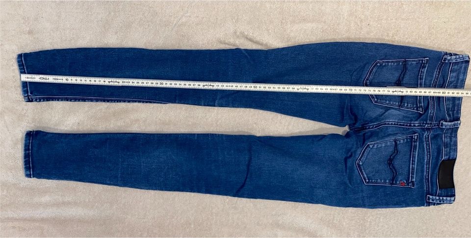 Replay Jeans ca. 170 Größe schmal geschnitten in Arnsberg