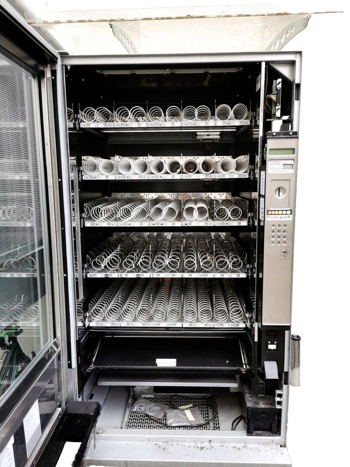 Verkaufsautomat für Snack's, belegete Brötchen in Essen
