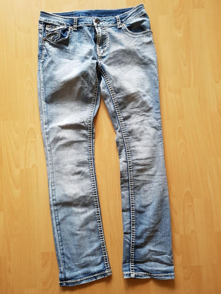 Damen Jeans Hose, gerader Schnitt, GR: 42 in Bayern - Töpen | eBay  Kleinanzeigen ist jetzt Kleinanzeigen