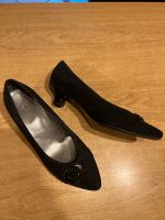 Milano Pumps schwarz 39 Leder Wildleder Hessen - Büttelborn Vorschau