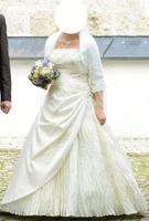 Brautkleid von St. Patrick mit Unterrock, Schleier und Bolero Bayern - Trostberg Vorschau